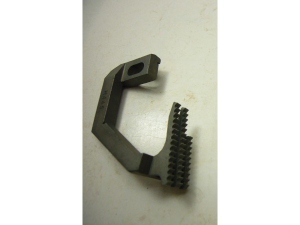 210445 Differential Feed Dog for PEGASUS Sewing Machine Part