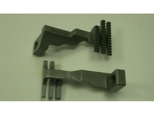259203-16F Differential Feed Dog Sewing Machine Part
