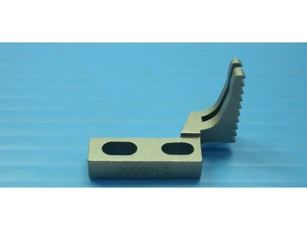 2109006 Main Feed Dog for YAMATO Sewing Machine Part