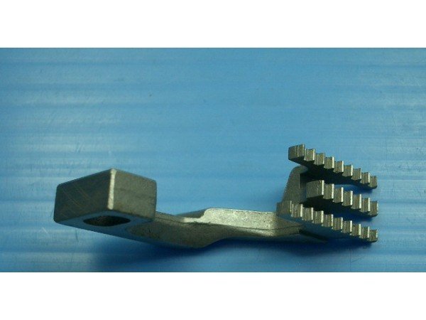 DF28403 Differential Feed Dog Sewing Machine Part