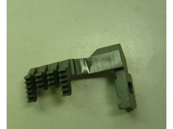 H4259 Feed Dog Sewing Machine Part