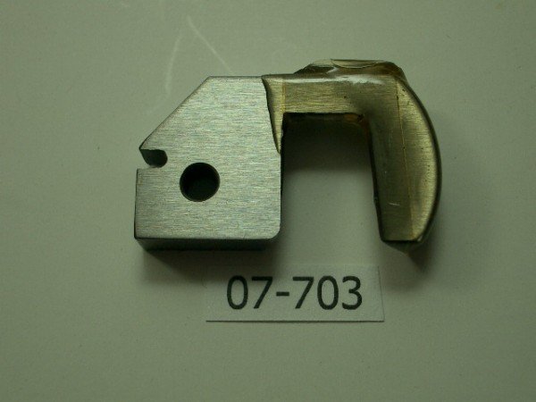 07-703 Upper Knife (ct) B1702,B2000C For Sewing Machine 07-703