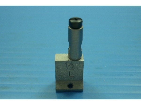 S15765-0-01 Needle Plate Sewing Machine Part